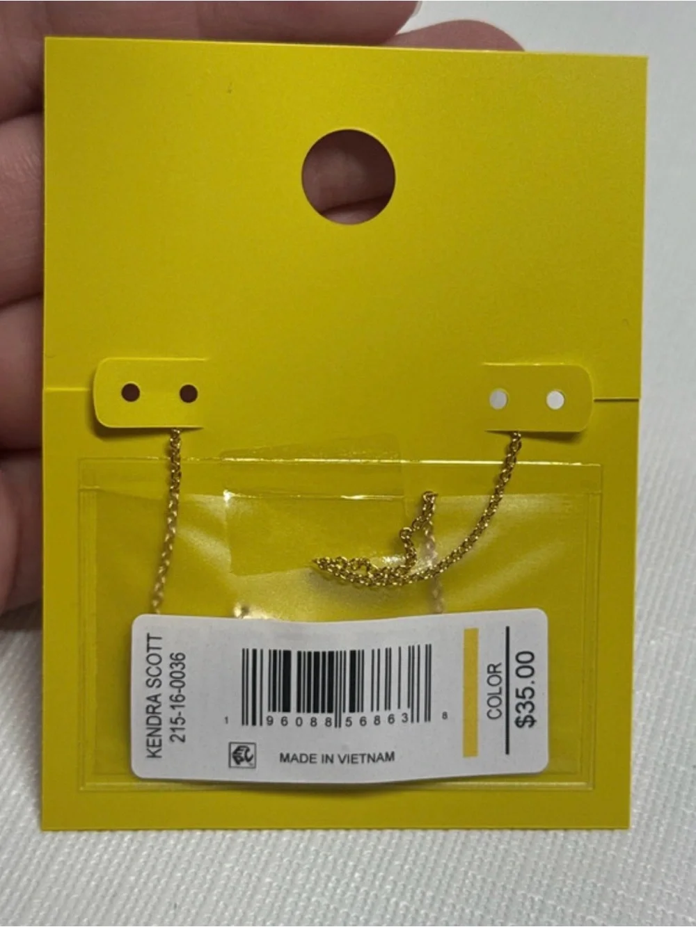 Kendra Scott necklace